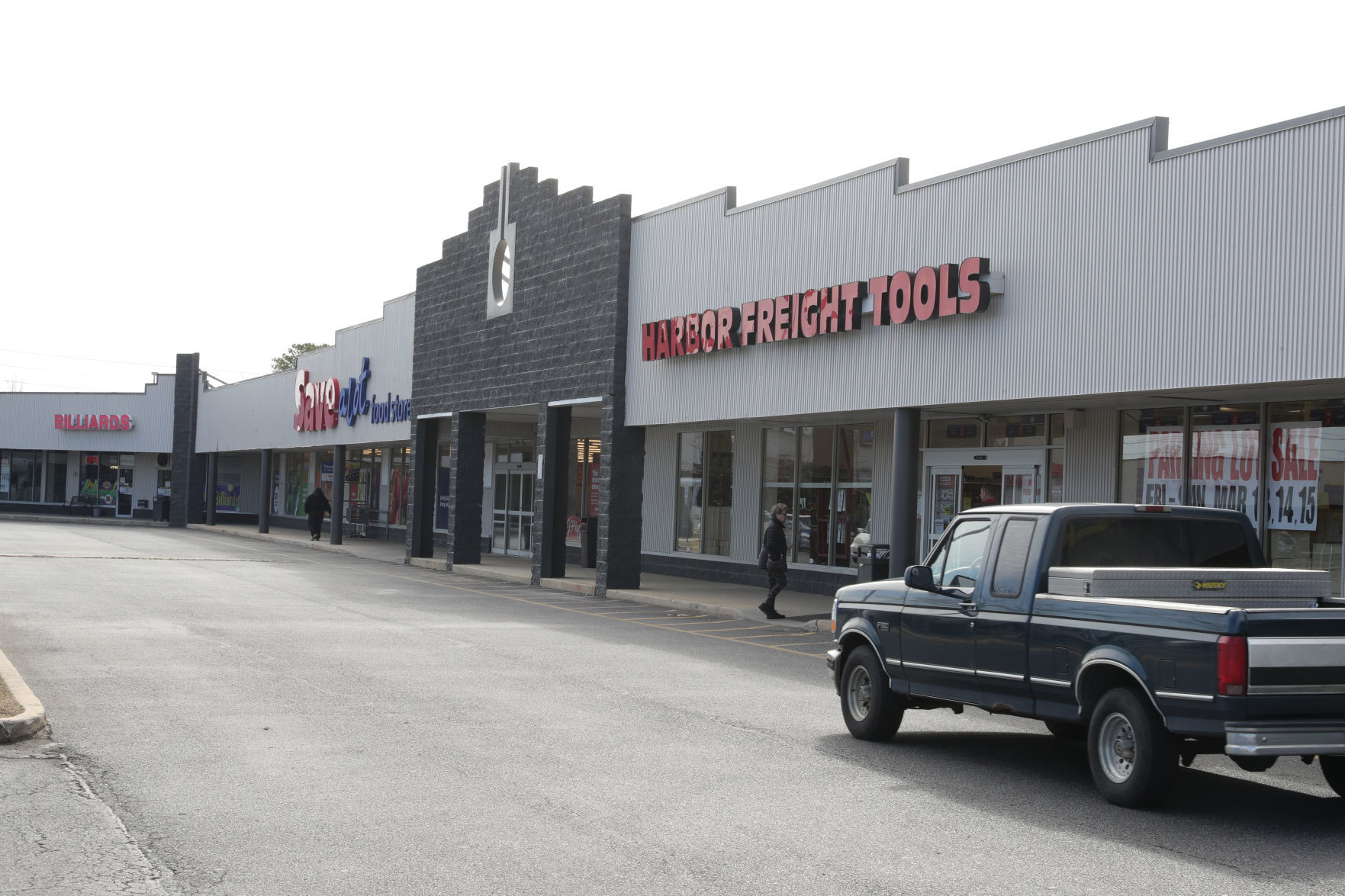 Egg Harbor Township Shopping Plaza